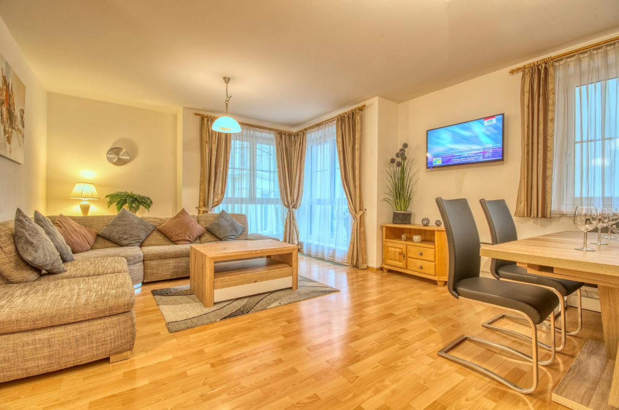 Zeller City Apt Aydin - By Alpen Apartments Zell am See Exterior photo